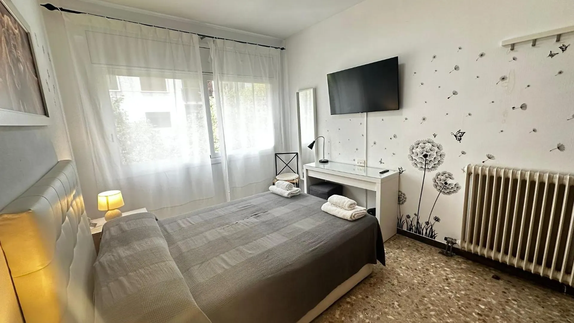 Bed & Breakfast Alojamiento En Sepulveda Barcelona