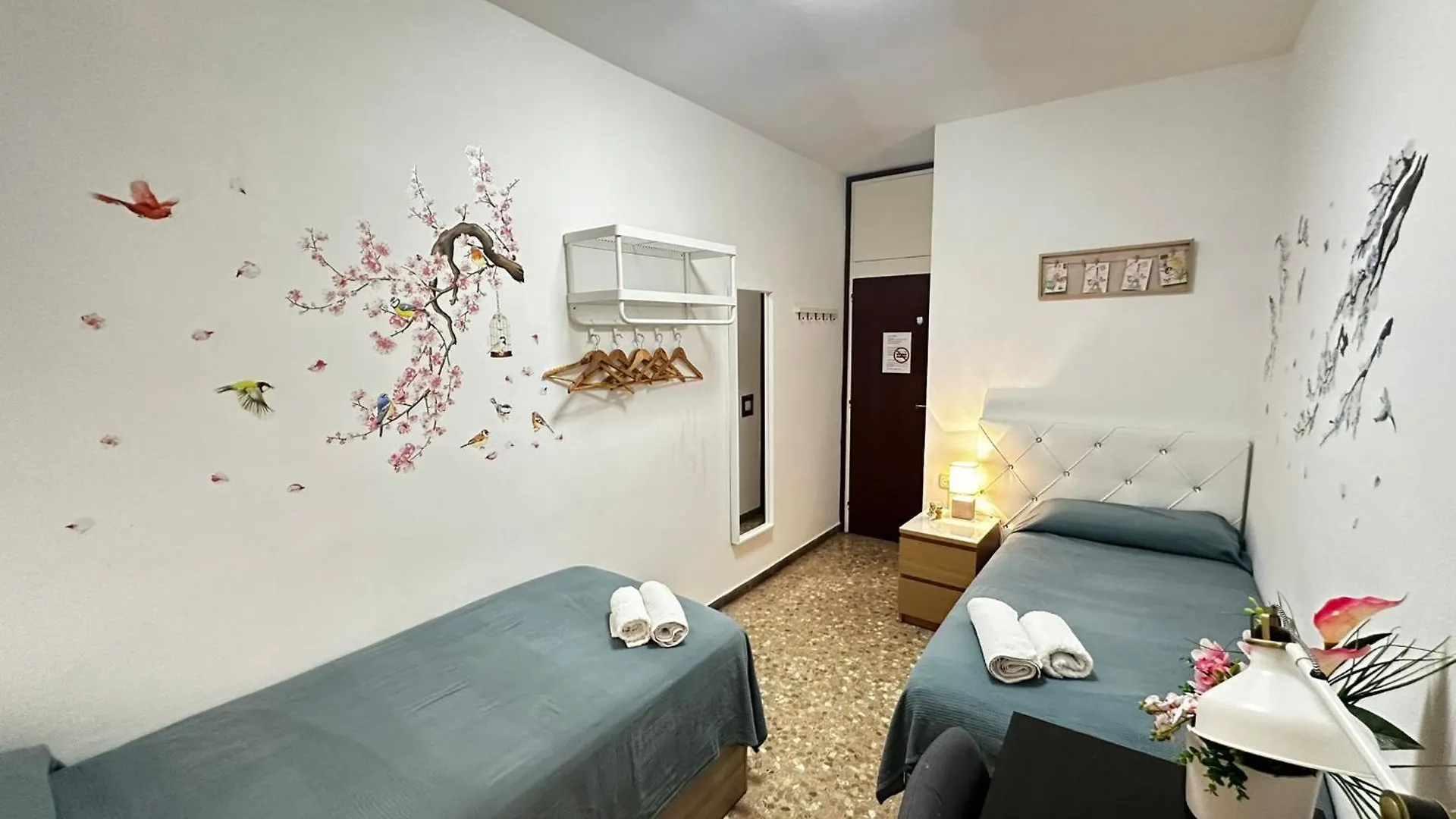 Alojamiento En Sepulveda Barcelona Bed & Breakfast